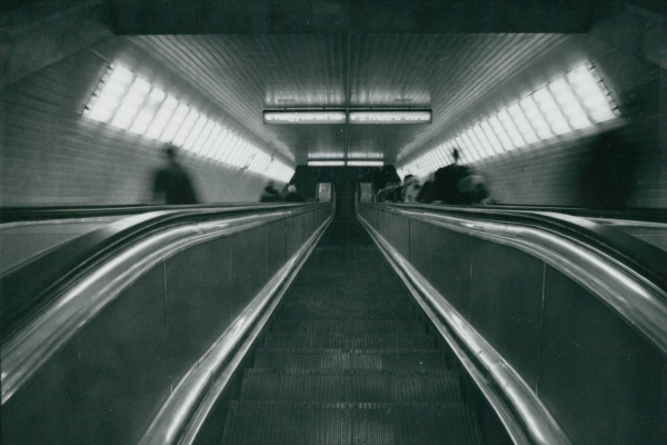 Budapest, M3 metró, Deák Ferenc tér, bélyegkép