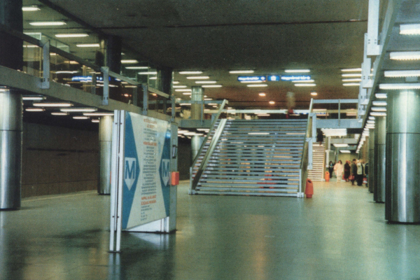 Budapest, M3 metró, Nagyvárad tér, bélyegkép