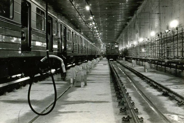 Budapest, M3 metró, Nagyvárad tér, bélyegkép