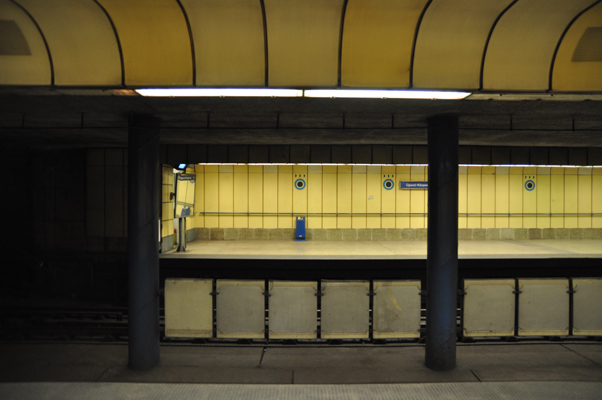 Budapest, M3 metró, Újpest-központ, bélyegkép