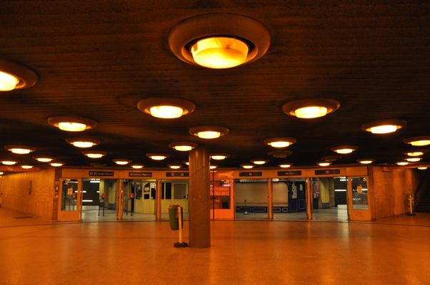 Budapest, M3 metró, Újpest-központ, bélyegkép