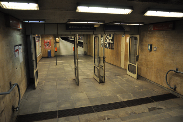 Budapest, M3 metró, Újpest-városkapu, bélyegkép