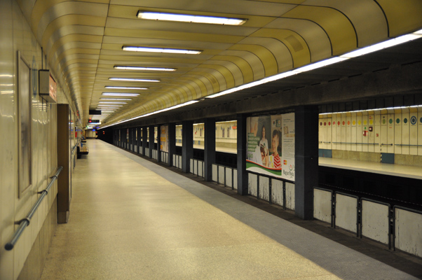 Budapest, M3 metró, Forgách utca, bélyegkép
