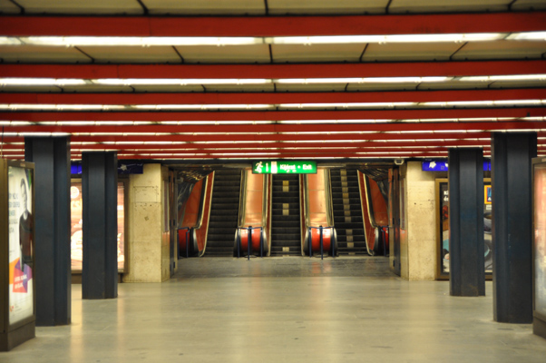 Budapest, M3 metró, Nyugati pályaudvar, bélyegkép