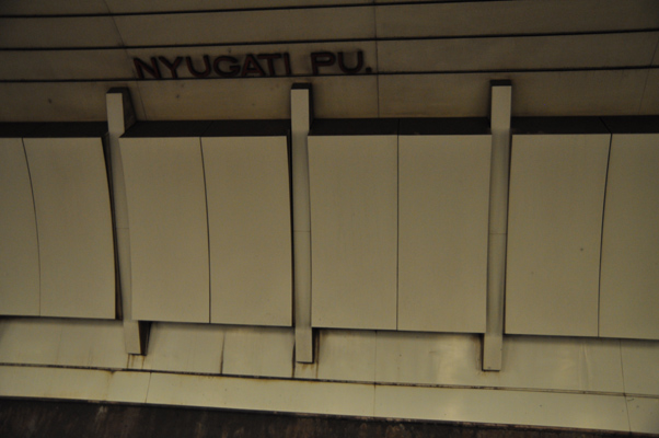 Budapest, M3 metró, Nyugati pályaudvar, bélyegkép