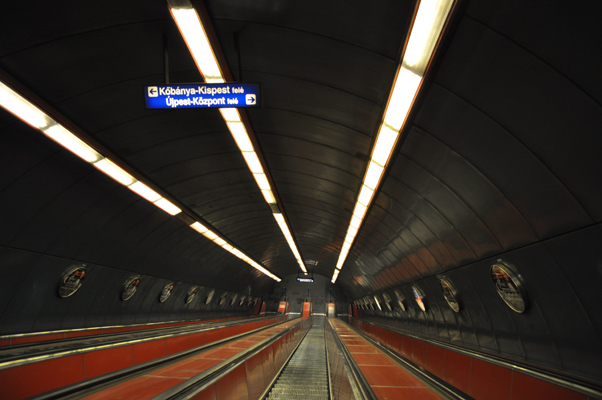 Budapest, M3 metró, Nyugati pályaudvar, bélyegkép