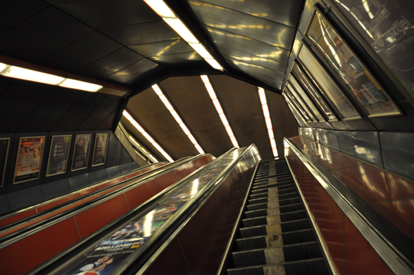 Budapest, M3 metró, Nyugati pályaudvar, bélyegkép