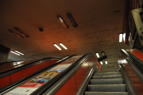 Budapest, M3 metró, Kálvin tér, bélyegkép