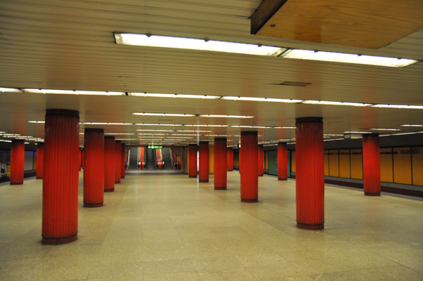 Budapest, M3 metró, Semmelweis Klinikák, bélyegkép