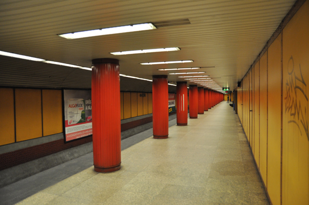 Budapest, M3 metró, Semmelweis Klinikák, bélyegkép