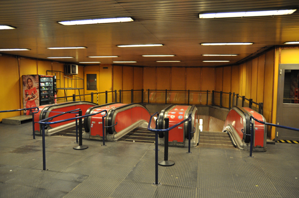 Budapest, M3 metró, Semmelweis Klinikák, bélyegkép