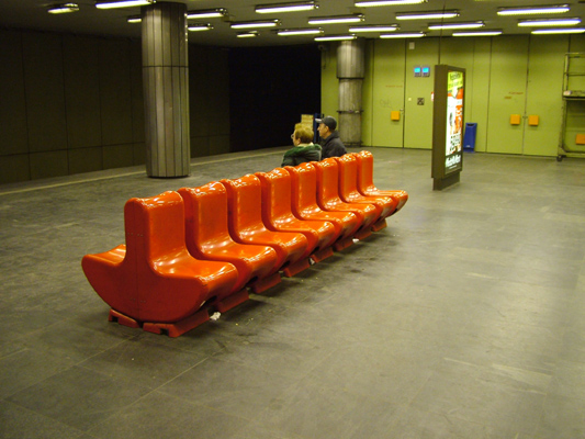 Budapest, M3 metró, Nagyvárad tér, bélyegkép