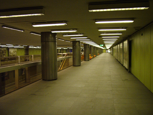 Budapest, M3 metró, Nagyvárad tér, bélyegkép
