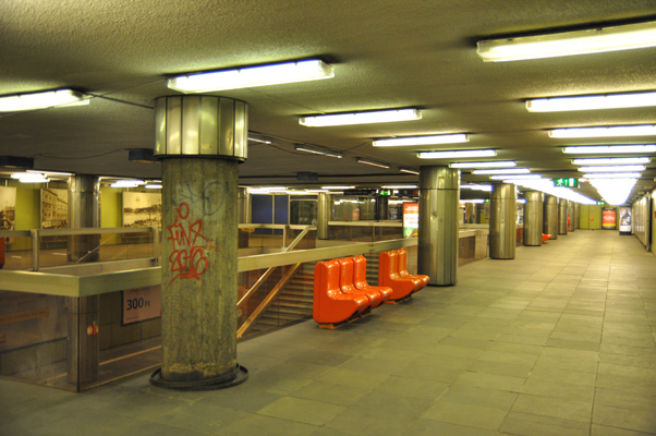 Budapest, M3 metró, Nagyvárad tér, bélyegkép