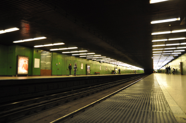 Budapest, M3 metró, Népliget, bélyegkép