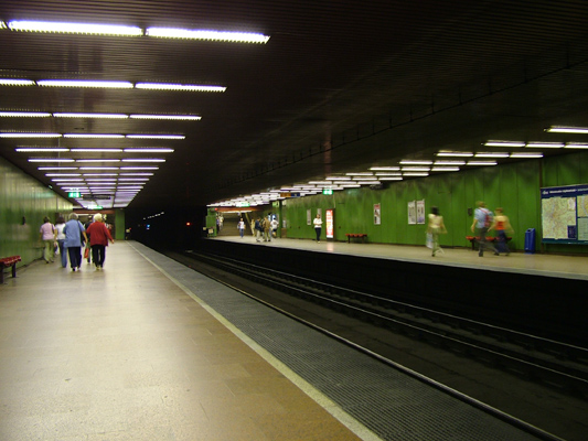 Budapest, M3 metró, Népliget, bélyegkép