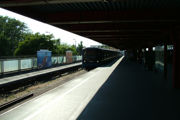 Budapest, M3 metró, Kőbánya-Kispest, bélyegkép