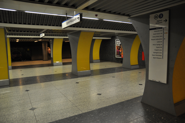 Budapest, M3 metró, Kálvin tér, M3-M4 metró, átszállás, bélyegkép