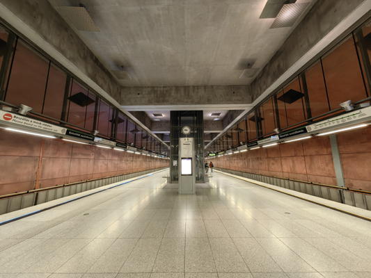 Budapest, M4 metró, Kelenföld vasútállomás, bélyegkép