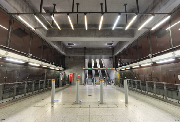 Budapest, M4 metró, Kelenföld vasútállomás, bélyegkép