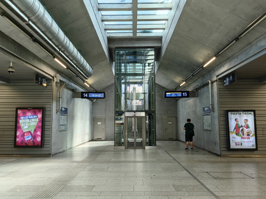 Budapest, M4 metró, Kelenföld vasútállomás, bélyegkép