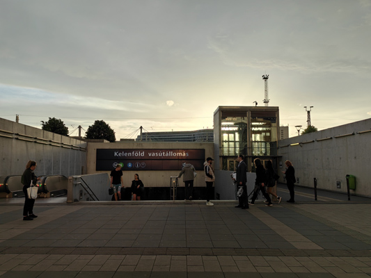 Budapest, M4 metró, Kelenföld vasútállomás, bélyegkép
