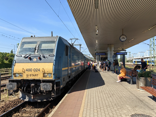 Budapest, M4 metró, Kelenföld vasútállomás, bélyegkép