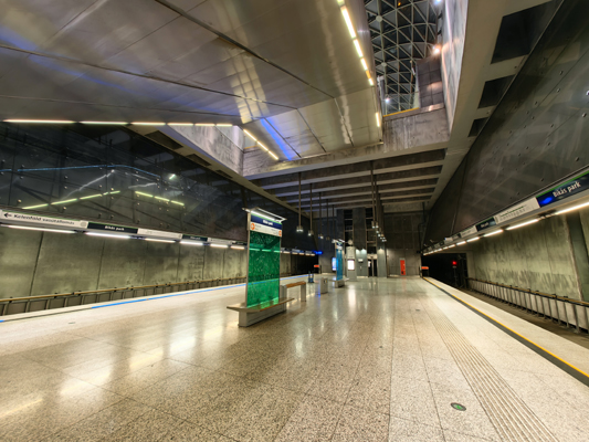 Budapest, M4 metró, Bikás park, bélyegkép