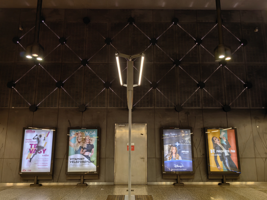 Budapest, M4 metró, Bikás park, bélyegkép