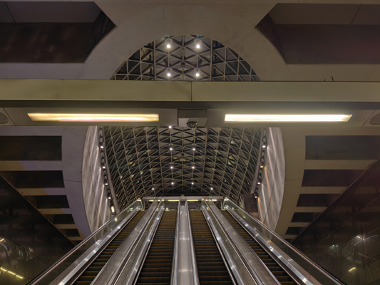Budapest, M4 metró, Bikás park, bélyegkép