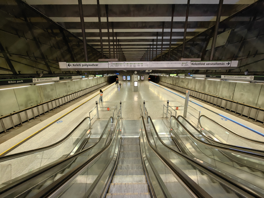 Budapest, M4 metró, Bikás park, bélyegkép