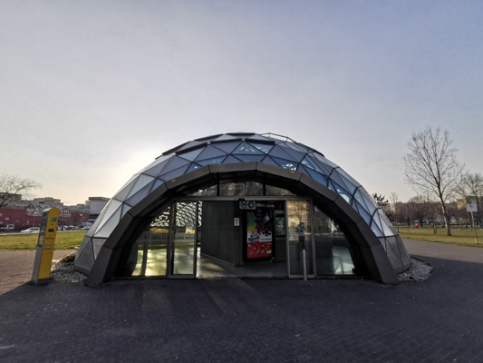 Budapest, M4 metró, Bikás park, bélyegkép