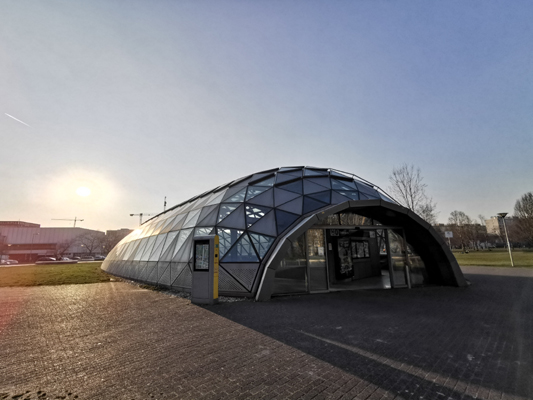 Budapest, M4 metró, Bikás park, bélyegkép