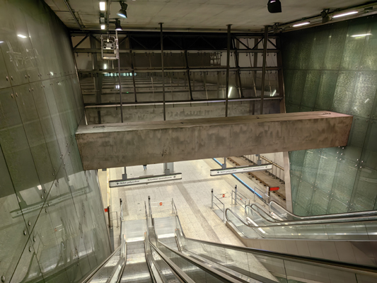 Budapest, M4 metró, Újbuda-központ, bélyegkép