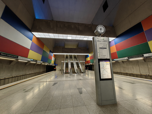 Budapest, M4 metró, Móricz Zsigmond körtér, bélyegkép