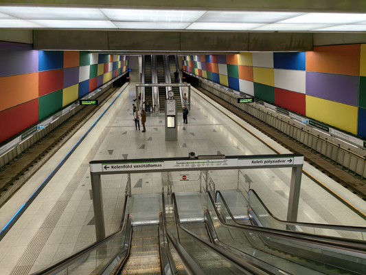 Budapest, M4 metró, Móricz Zsigmond körtér, bélyegkép