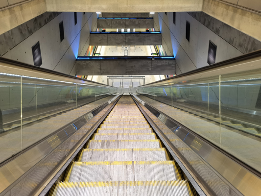 Budapest, M4 metró, Móricz Zsigmond körtér, bélyegkép