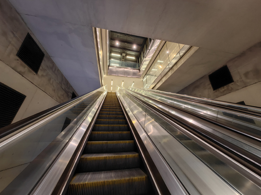 Budapest, M4 metró, Móricz Zsigmond körtér, bélyegkép