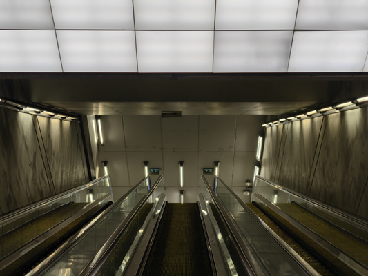 Budapest, M4 metró, Móricz Zsigmond körtér, bélyegkép