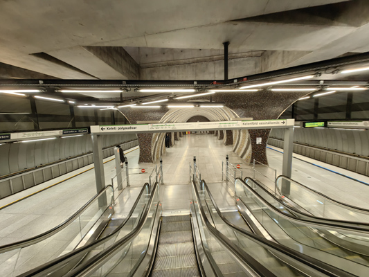 Budapest, M4 metró, Szent Gellért tér - Műegyetem, bélyegkép