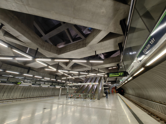 Budapest, M4 metró, Fővám tér, bélyegkép