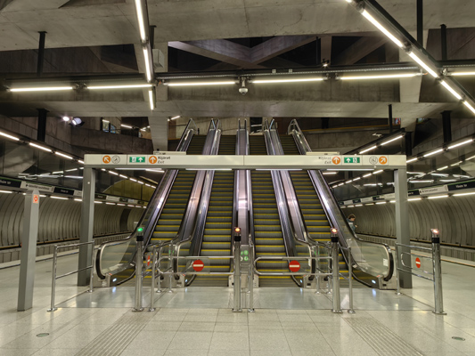 Budapest, M4 metró, Fővám tér, bélyegkép
