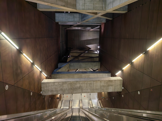 Budapest, M4 metró, Fővám tér, bélyegkép