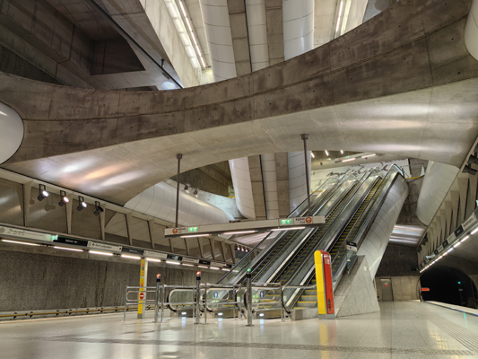 Budapest, M4 metró, Kálvin tér, bélyegkép