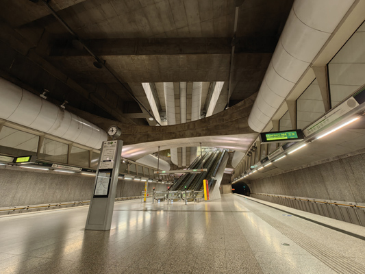Budapest, M4 metró, Kálvin tér, bélyegkép