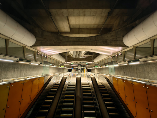 Budapest, M4 metró, Kálvin tér, bélyegkép
