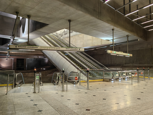 Budapest, M4 metró, Kálvin tér, bélyegkép