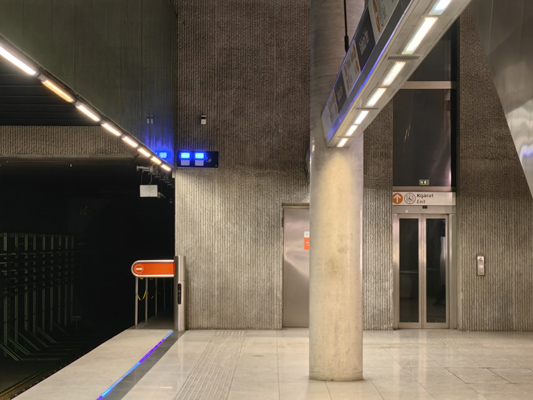 Budapest, M4 metró, Rákóczi tér, bélyegkép