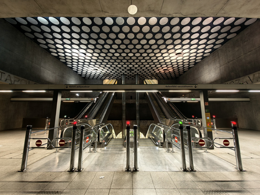 Budapest, M4 metró, Rákóczi tér, bélyegkép