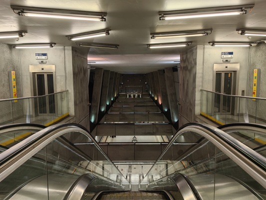 Budapest, M4 metró, Keleti pályaudvar, bélyegkép